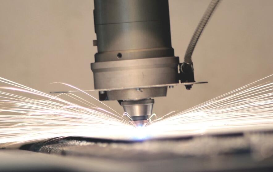 了解臺式數(shù)控激光切割機的4個控制系統(tǒng)